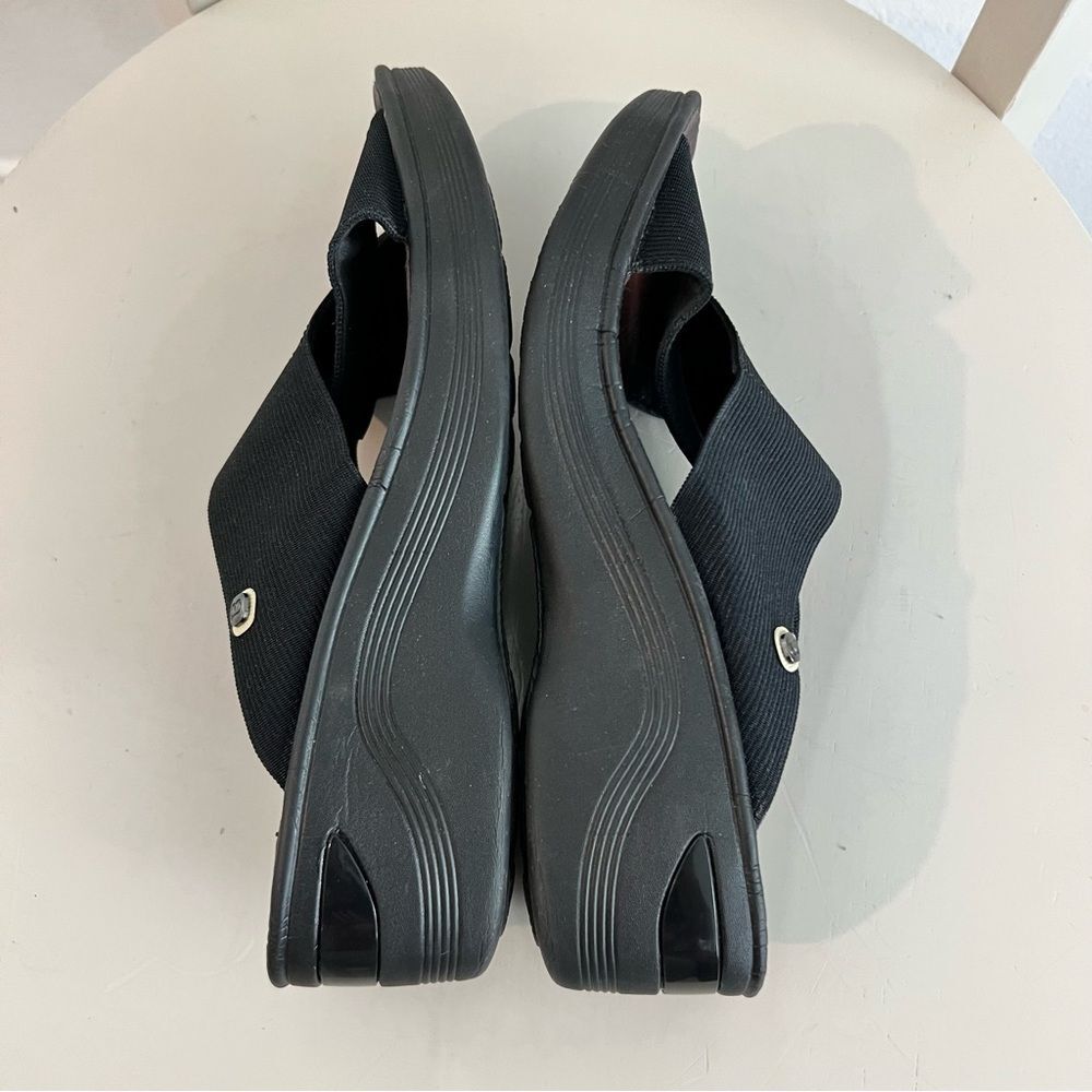 Bzees by LifeStride Women's Desire Wedge Sandal in Black Sz. 9W - Picture 7 of 11